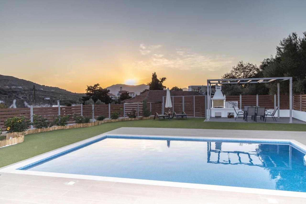 Villa Neonis Spílion المظهر الخارجي الصورة
